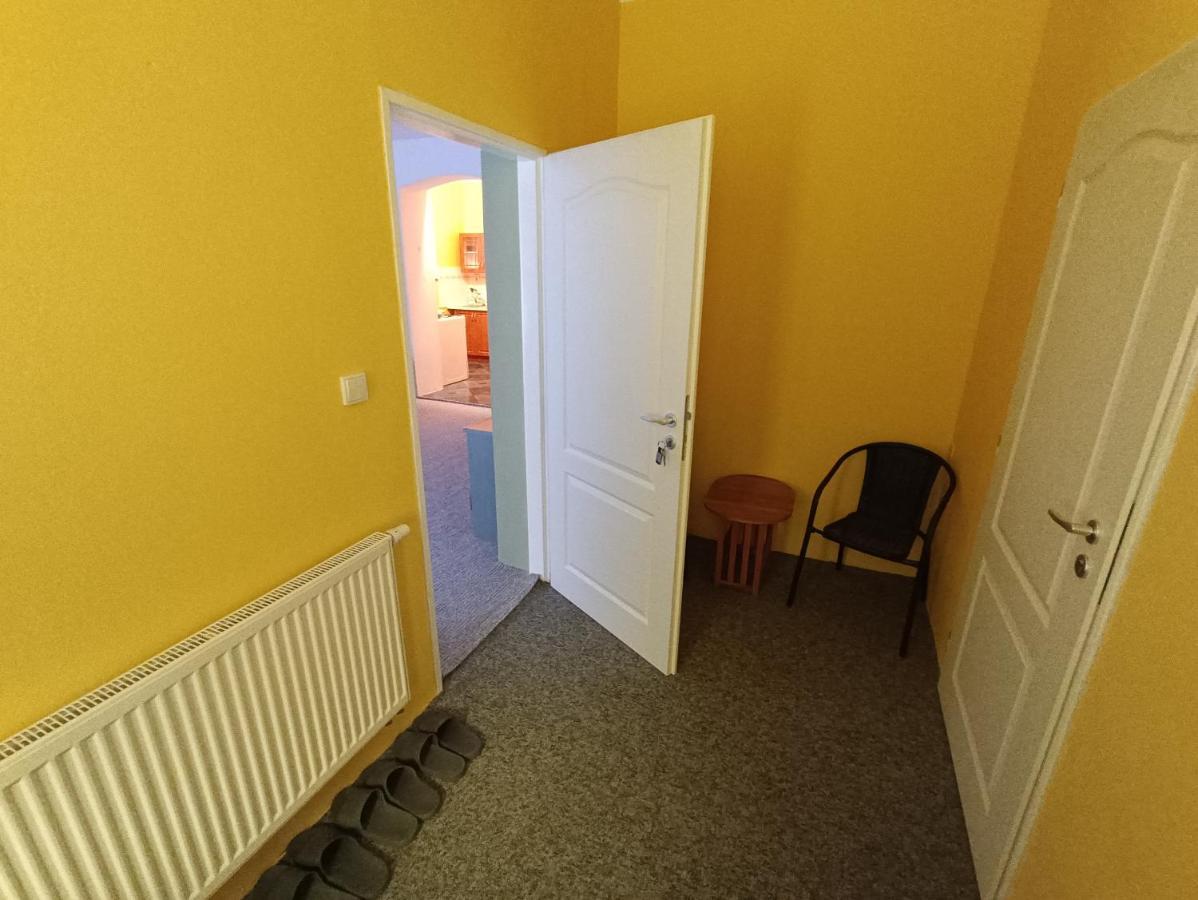 Apartman Horni Slavkov Hodinarstvi Buitenkant foto