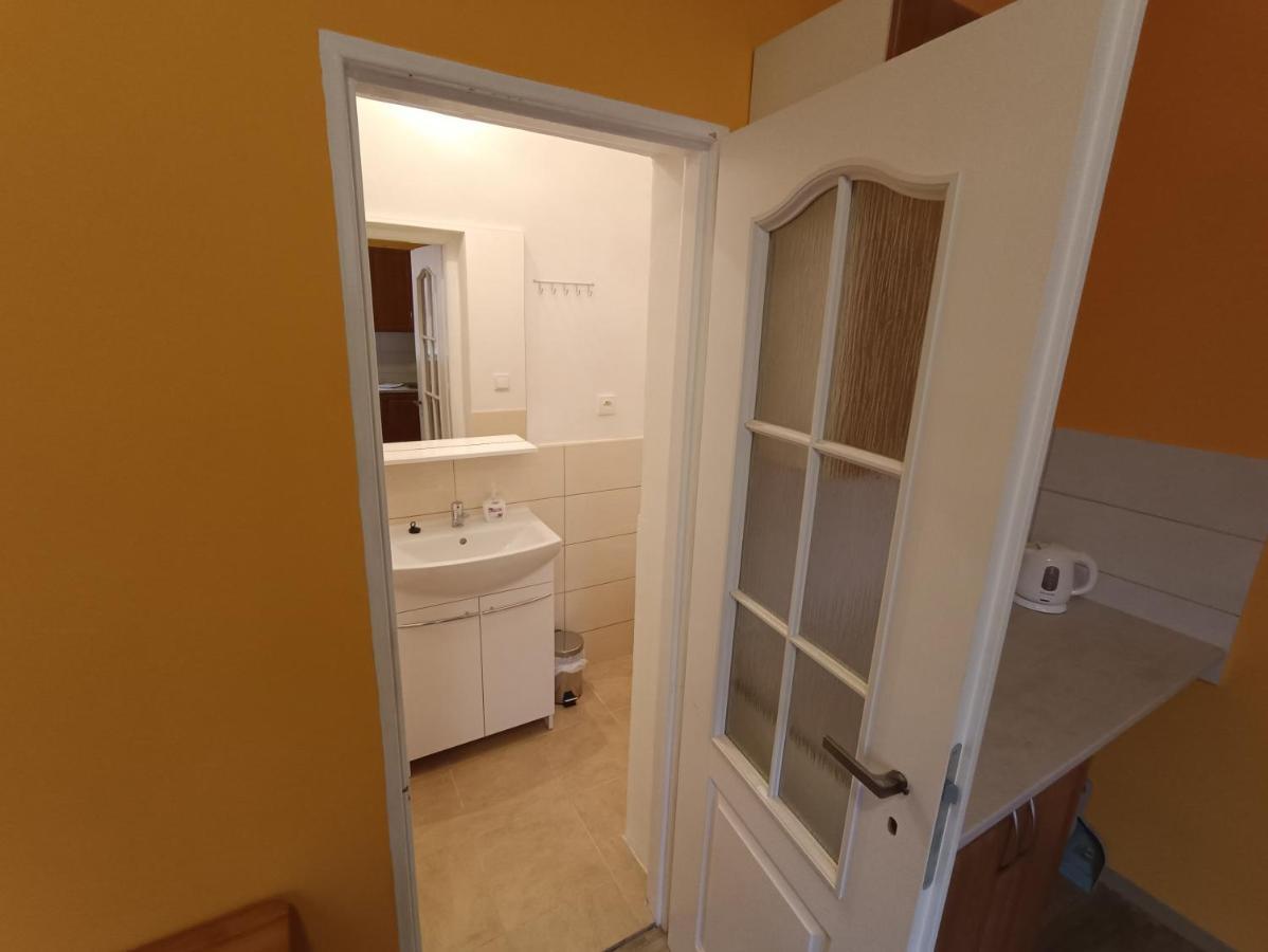 Apartman Horni Slavkov Hodinarstvi Buitenkant foto