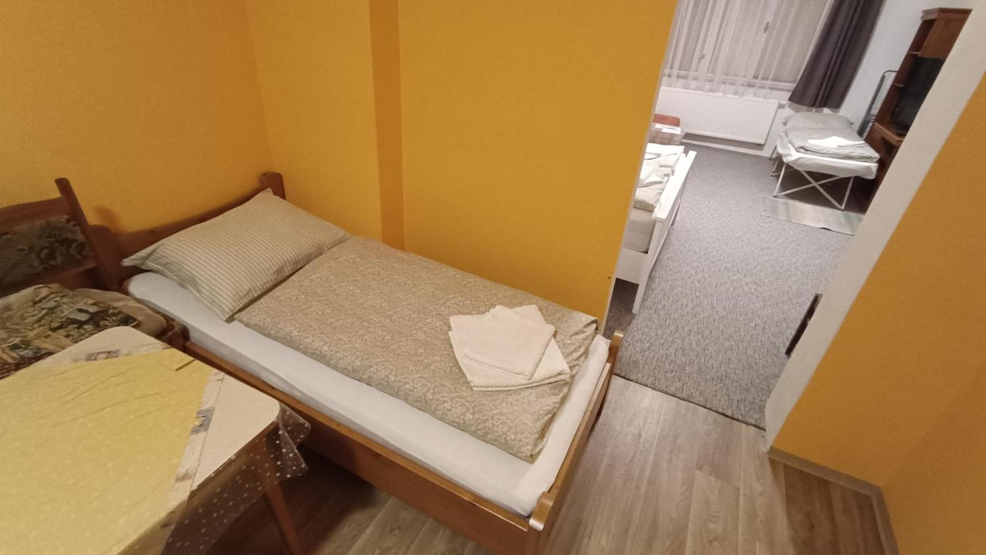 Apartman Horni Slavkov Hodinarstvi Buitenkant foto